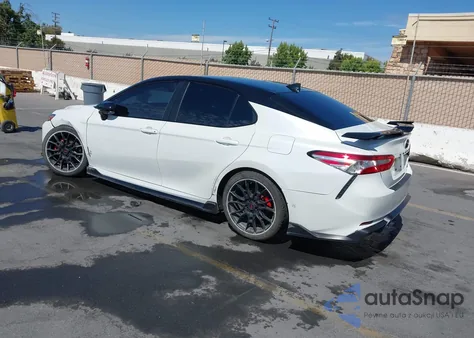 2020 Toyota Camry Trd z USA, uszkodzony, nr VIN 4T1NZ1AK8LU045701